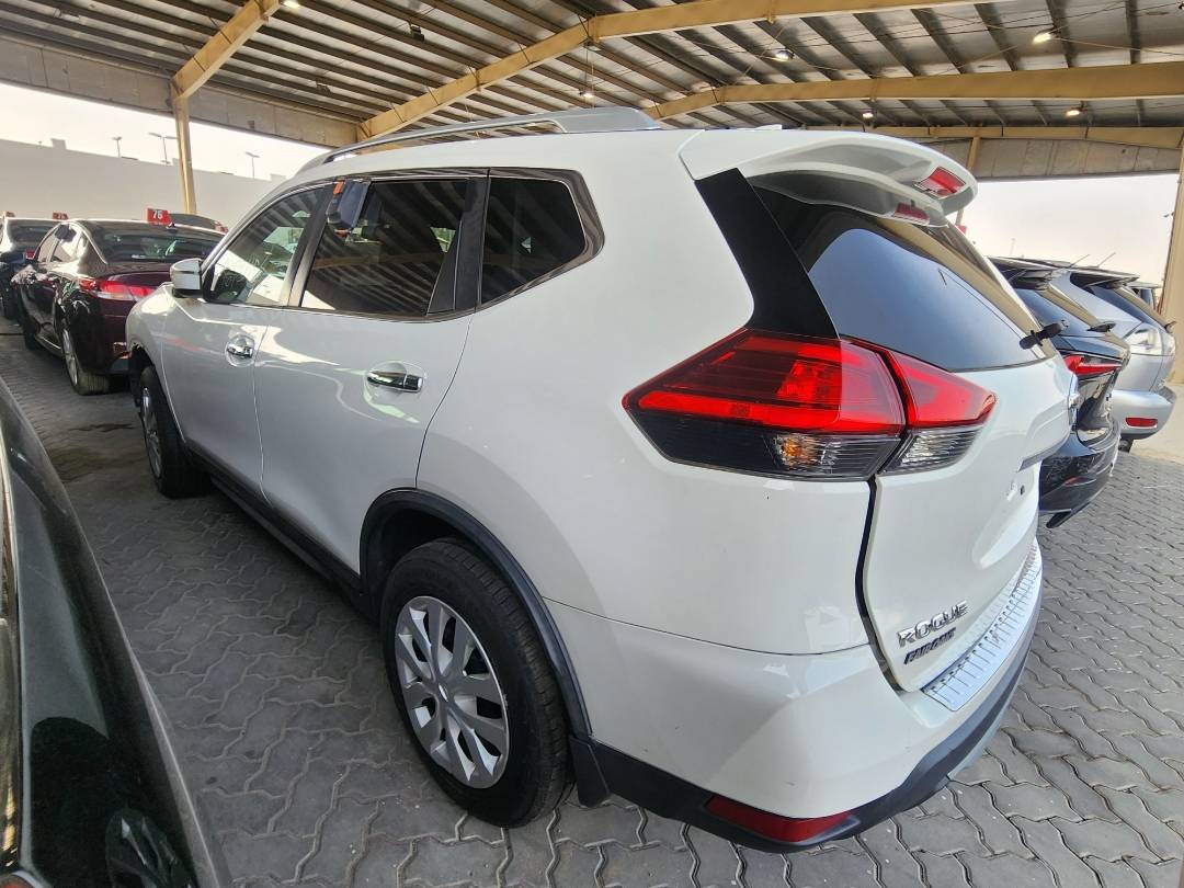 2017 NISSAN ROGUE — 96584 Miles — Lot 46931154 — Souq - Marhaba Auctions Used Cars - Image 10