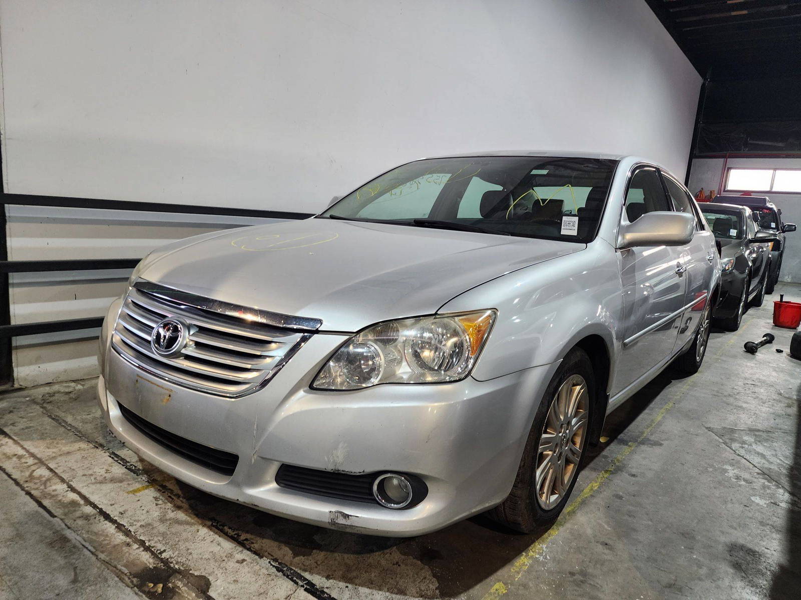 2008 TOYOTA AVALON — 219016 Miles — Lot 75536824 — Al Quoz - Marhaba Auctions Used Cars - Image 3