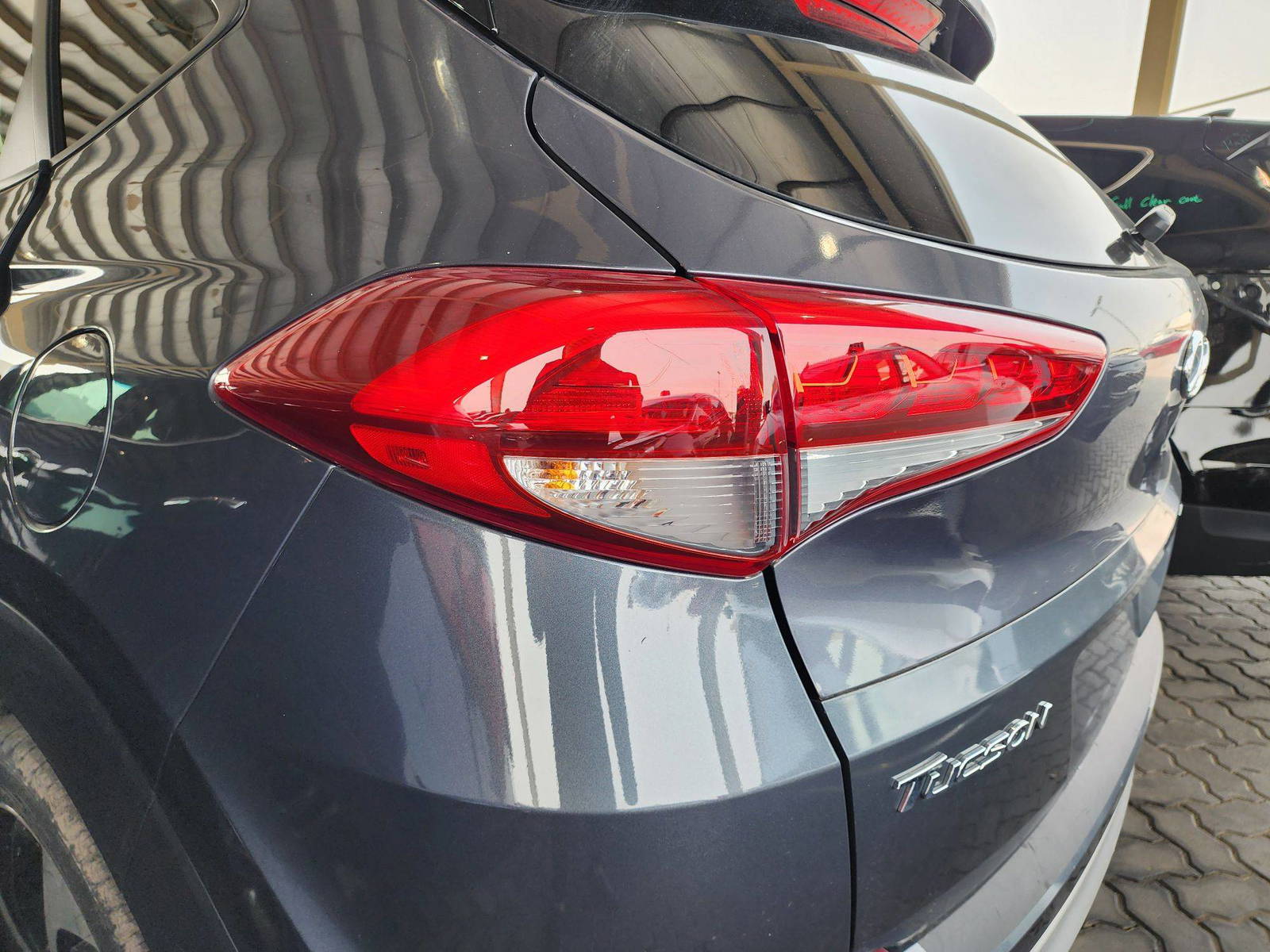 2018 HYUNDAI TUCSON — 42772 Miles — Lot 819492 — Souq - Marhaba Auctions Used Cars - Image 9