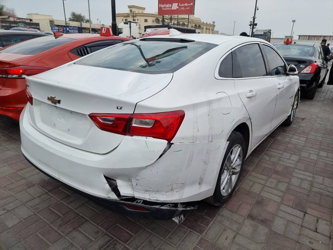 2018 CHEVROLET MALIBU — 114711 Miles — Lot 215487 — Souq - Marhaba Auctions Used Cars - Image 4