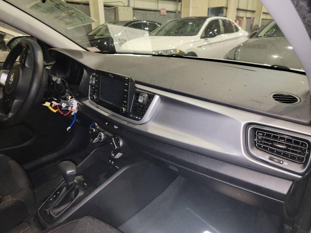 2020 KIA RIO — 50858 Miles — Lot 37610840 - Marhaba Auctions Used Cars - Image 5