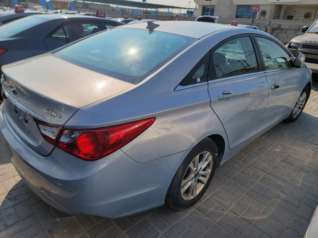 2013 HYUNDAI SONATA — 255158 Miles — Lot 36475396 - Marhaba Auctions Used Cars - Image 4