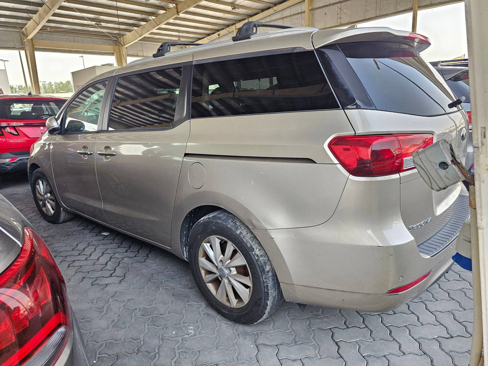 KIA SEDONA 2017 - Marhaba Auction Used Cars - Image 5