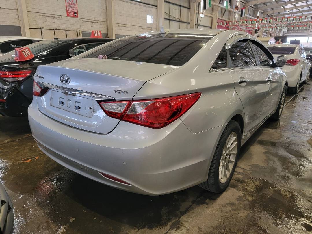 2010 HYUNDAI SONATA — 115208 KM — Lot 049321 — Main - Marhaba Auctions Used Cars - Image 3