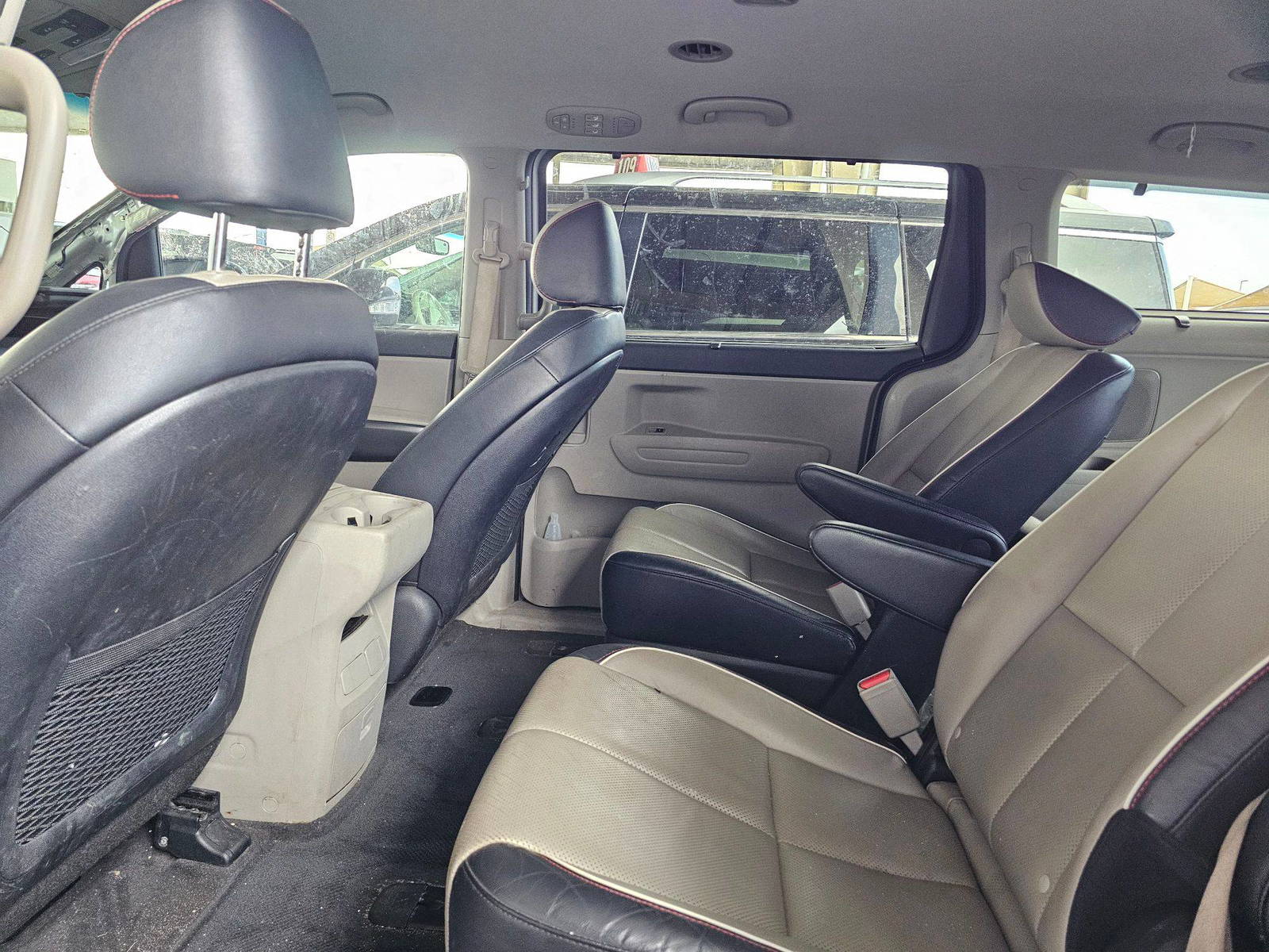 KIA SEDONA 2019 - Marhaba Auction Used Cars - Image 5