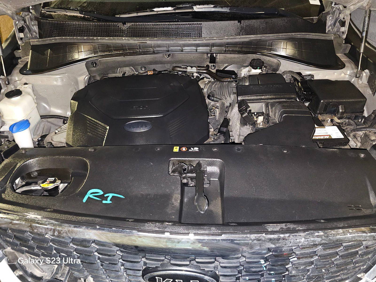 2019 KIA SORENTO — 86762 Miles — Lot 69781605 — Main - Marhaba Auctions Used Cars - Image 11