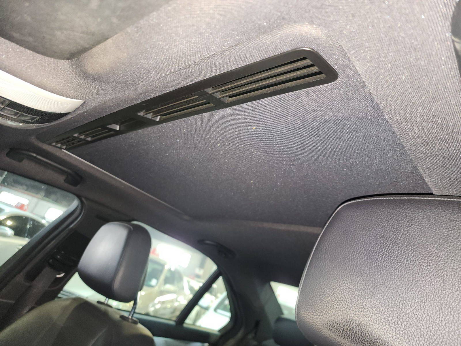 MERCEDES BENZ C300 2013 - Marhaba Auction Used Cars - Image 12