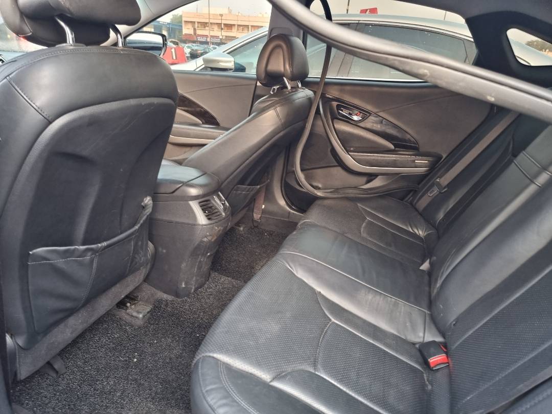 HYUNDAI GRANDEUR 2011 - Marhaba Auction Used Cars - Image 7