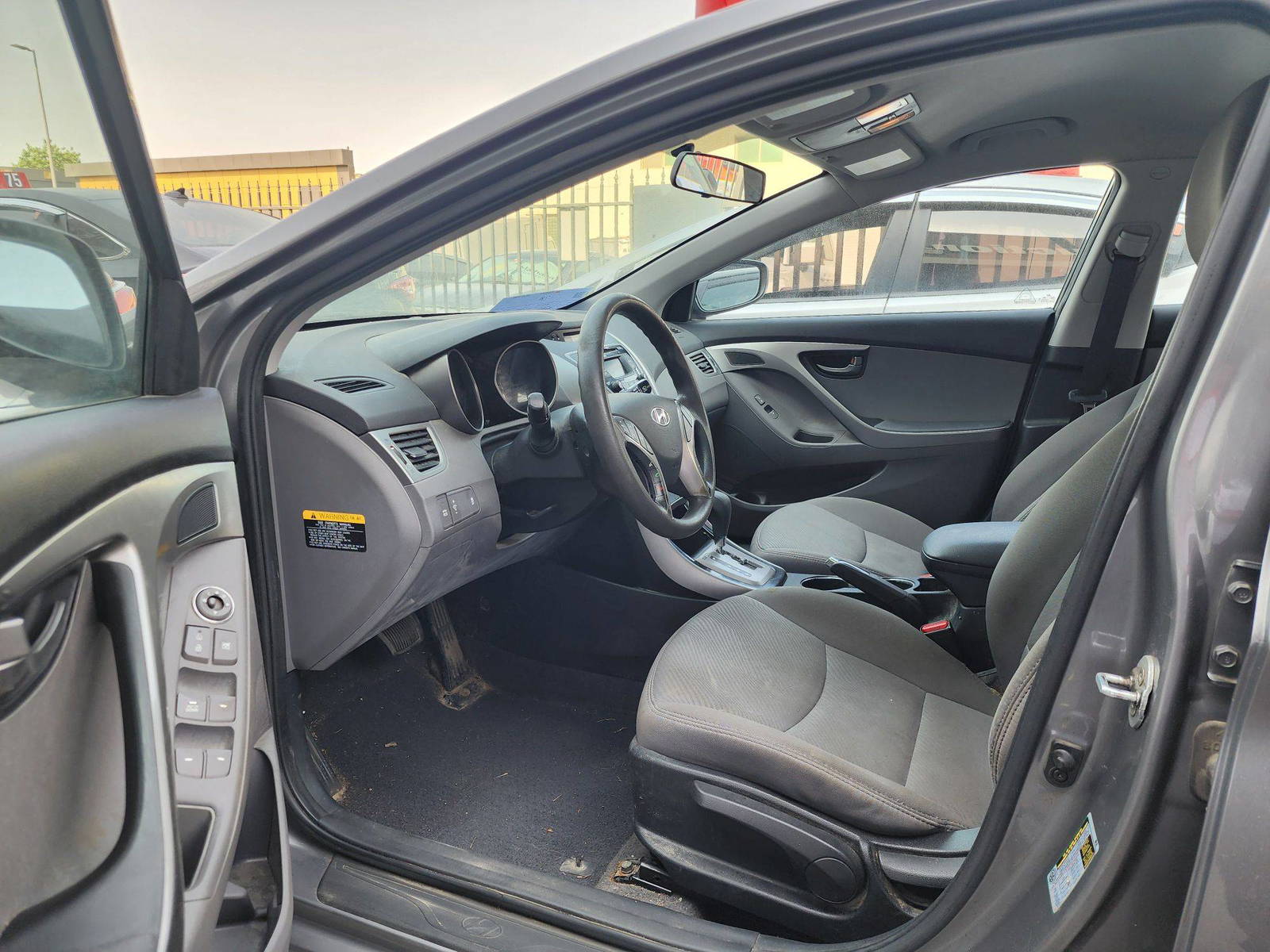 2013 HYUNDAI ELANTRA — 84833 KM — Lot 98973 — Al Quoz - Marhaba Auctions Used Cars - Image 9
