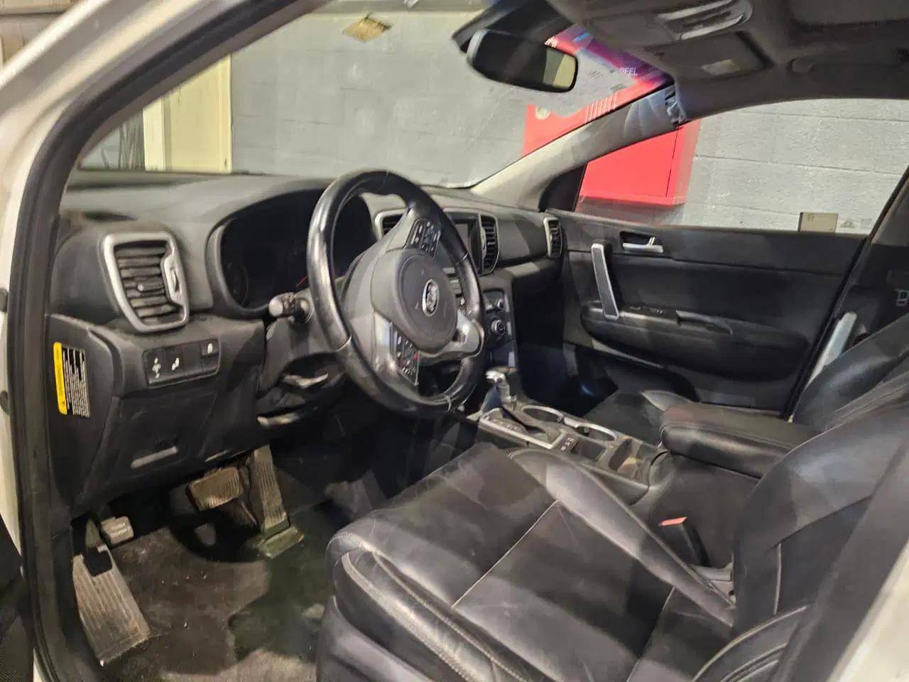 2017 KIA SPORTAGE — 112321 Miles — Lot H7161381 — Main - Marhaba Auctions Used Cars - Image 9