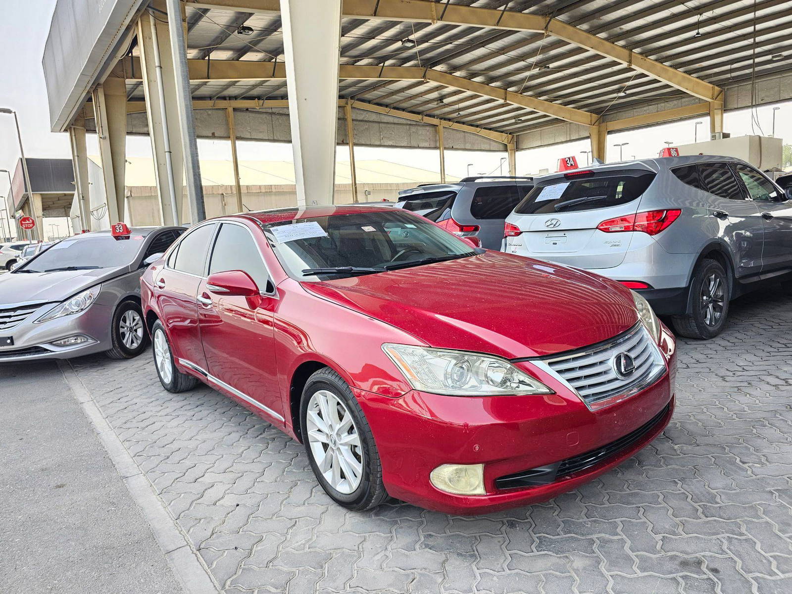 2012 LEXUS ES 350 — 107189 Miles — Lot C2499347 — Souq - Marhaba Auctions Used Cars - Image 3