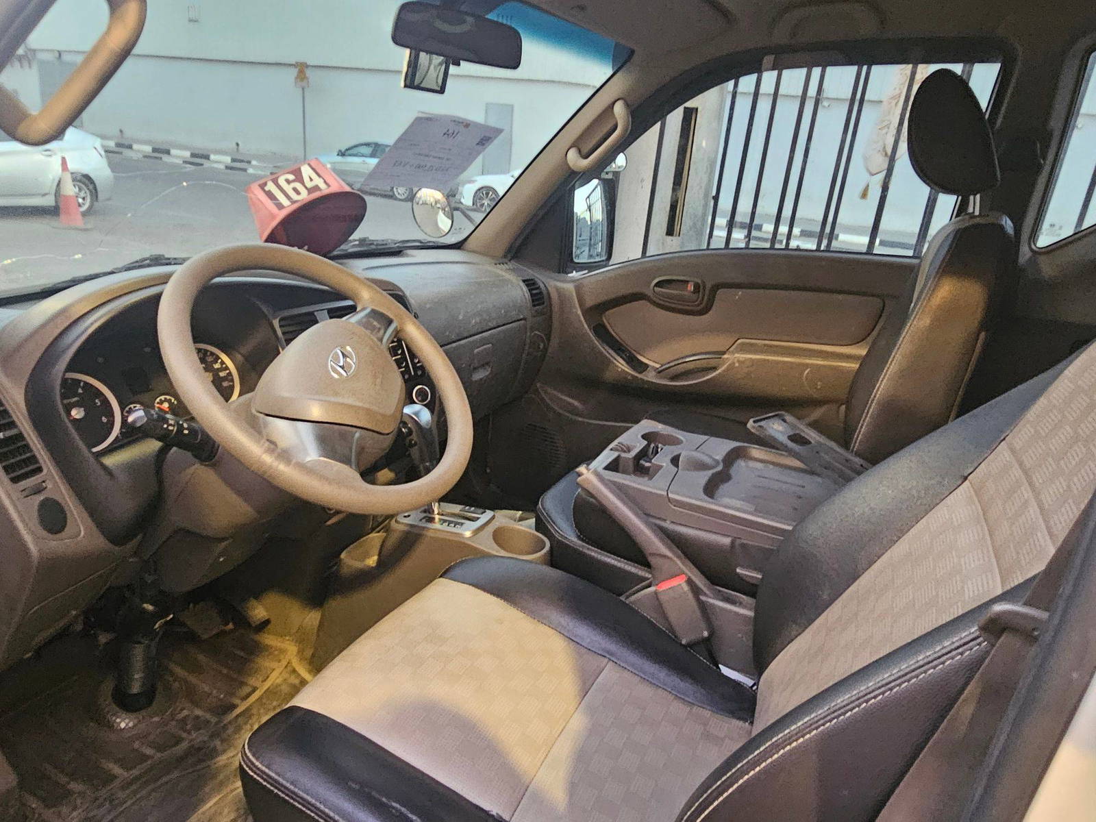 HYUNDAI PORTER 2 2019 - Marhaba Auction Used Cars - Image 7