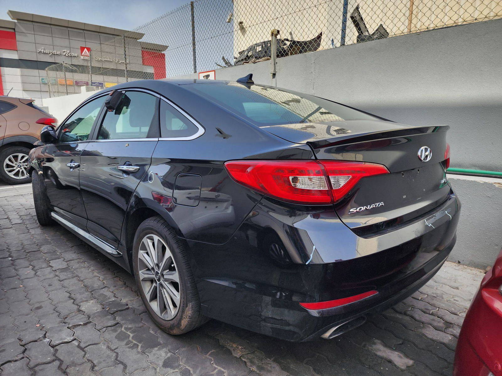 2016 HYUNDAI SONATA — 189698 Miles — Lot 82121924 — Al Quoz - Marhaba Auctions Used Cars - Image 3