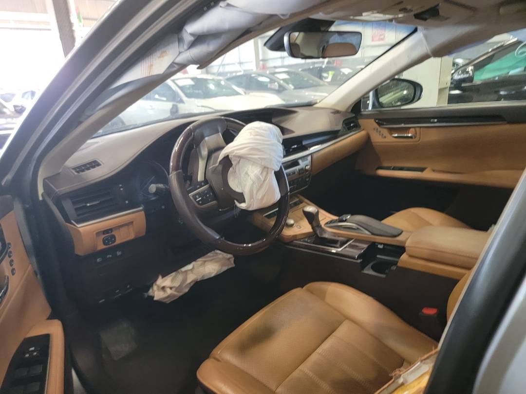 2016 LEXUS ES 350 — 109343 Miles — Lot GU008511 — Main - Marhaba Auctions Used Cars - Image 6