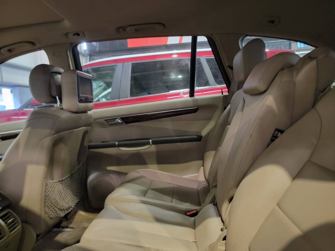 2011 MERCEDES BENZ R 350 — 261288 Miles — Lot A131550 — Main - Marhaba Auctions Used Cars - Image 8