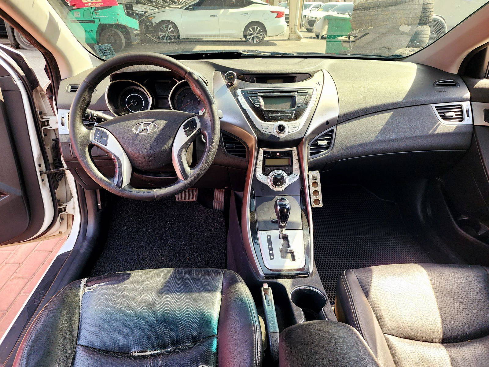 2011 HYUNDAI AVANTE — 225759 KM — Lot 134523 — Ind. 12 - Marhaba Auctions Used Cars - Image 7