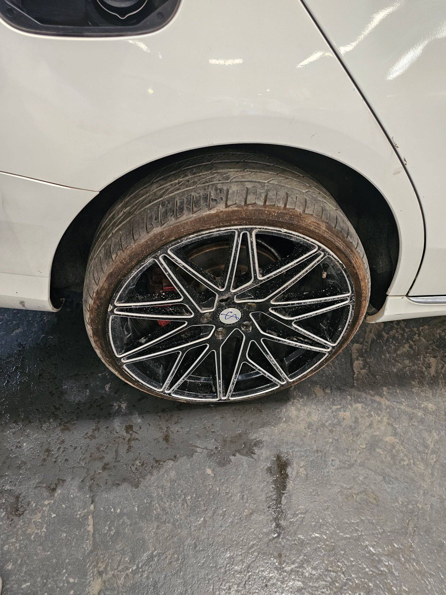 MERCEDES BENZ C300 2016 - Marhaba Auction Used Cars - Image 7