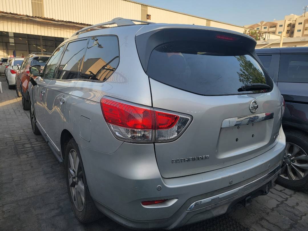 2013 NISSAN PATHFINDER — 207794 Miles — Lot 42229884 — Main - Marhaba Auctions Used Cars - Image 4