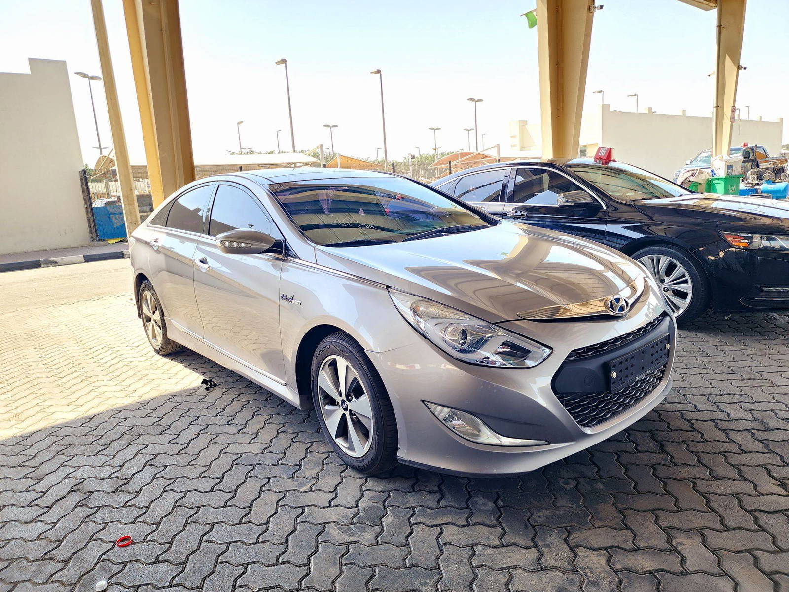 2012 HYUNDAI SONATA — 249372 KM — Lot 011757 — Souq - Marhaba Auctions Used Cars - Image 4