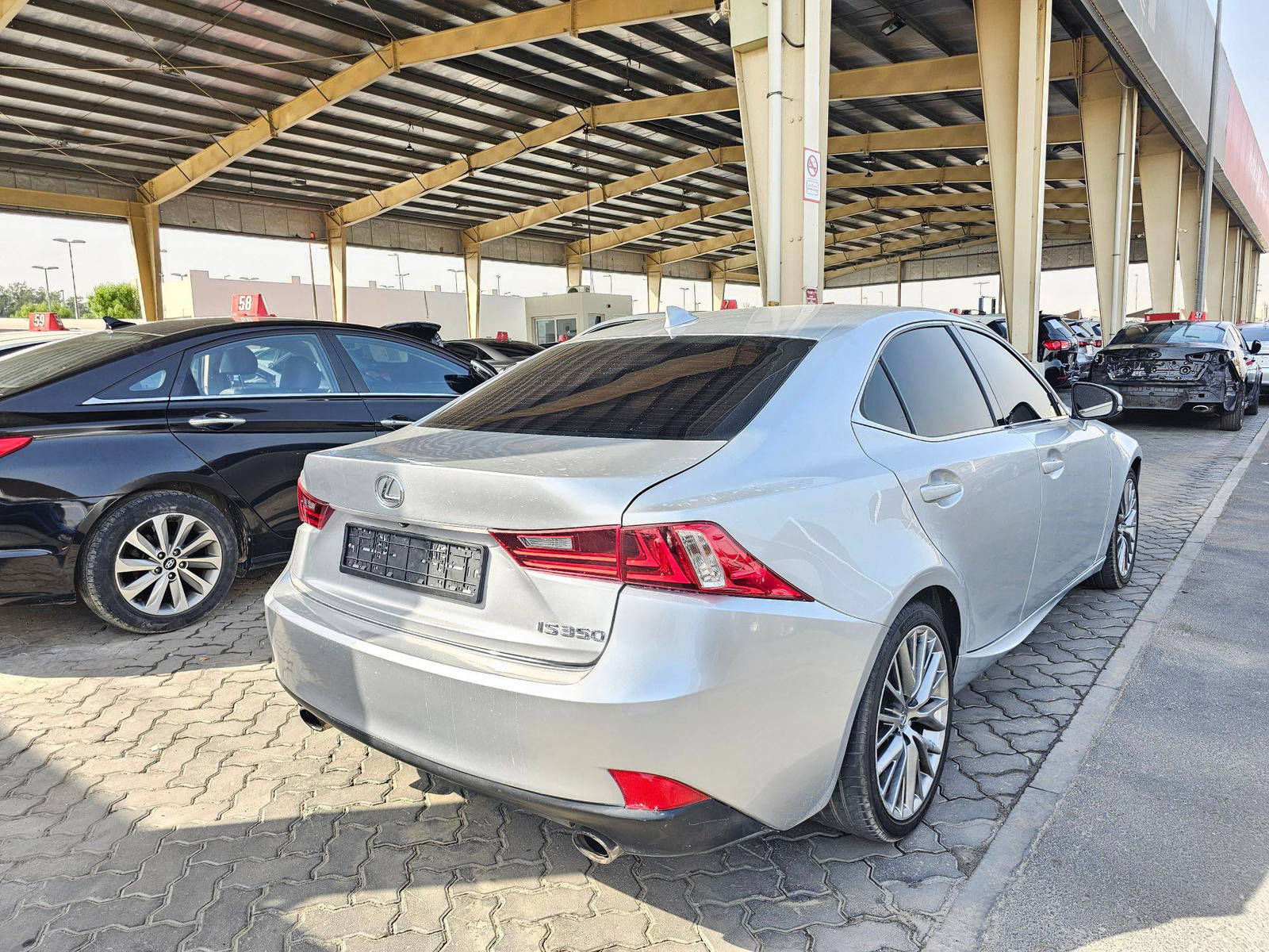 2015 LEXUS IS 250 — 149746 KM — Lot 5019621 — Souq - Marhaba Auctions Used Cars - Image 3