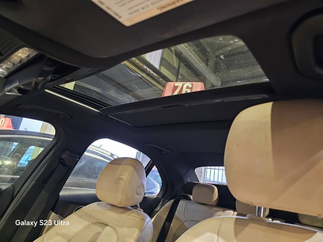 MERCEDES BENZ C300 2018 - Marhaba Auction Used Cars - Image 12