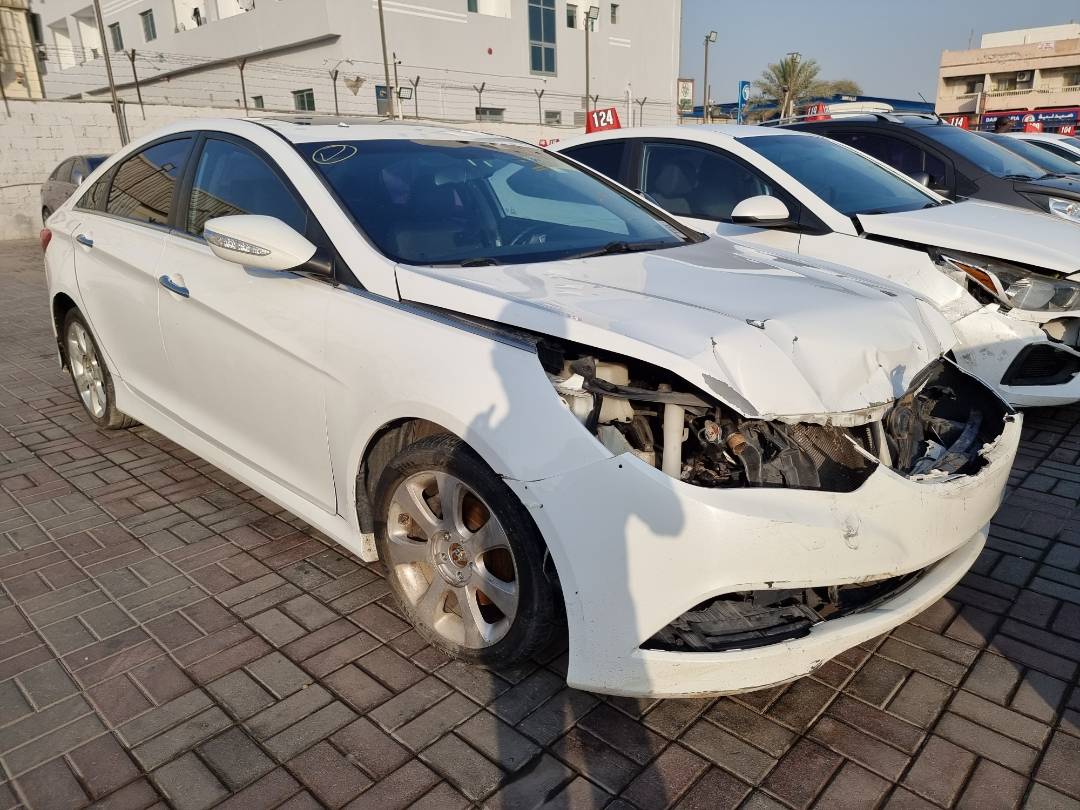 2014 HYUNDAI SONATA — 204664 Miles — Lot 125487 — Ind. 12 - Marhaba Auctions Used Cars - Image 5