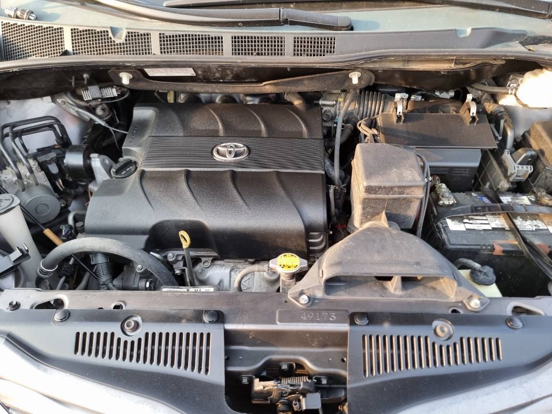 2014 TOYOTA SIENNA — 154694 Miles — Lot ES446790 — Ind. 12 - Marhaba Auctions Used Cars - Image 9
