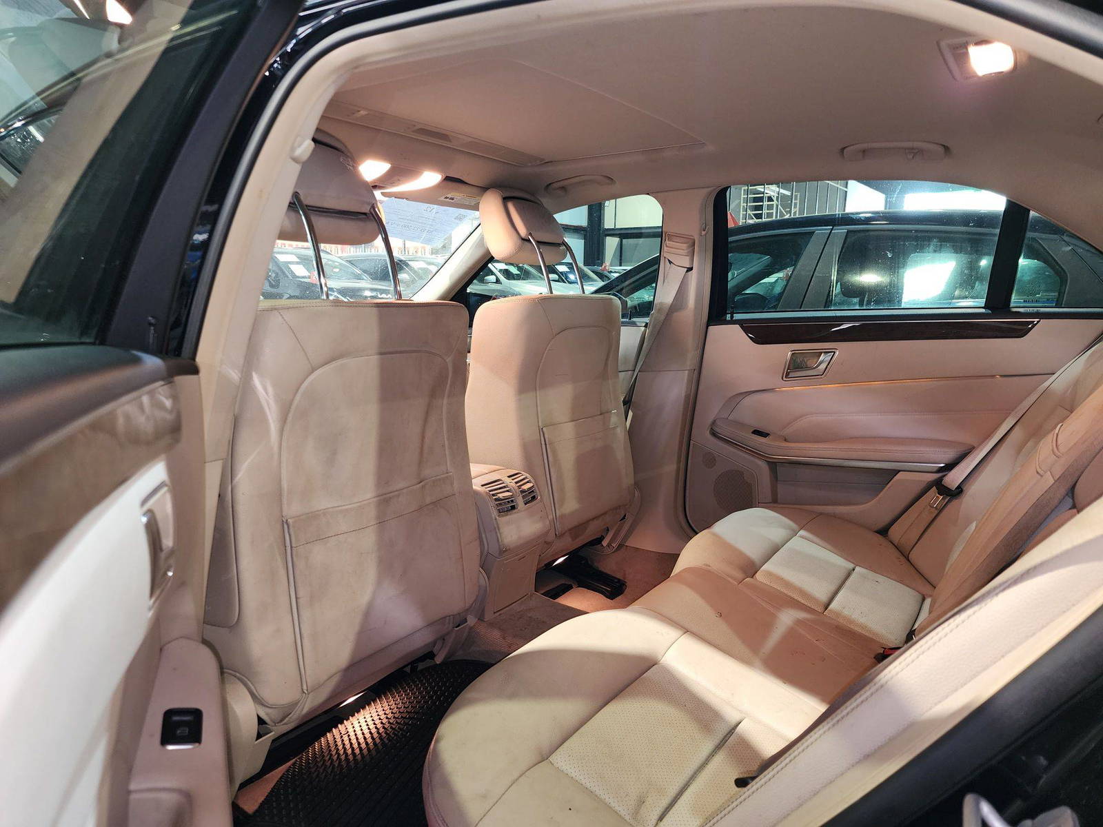 2015 MERCEDES BENZ E 350 — 140944 Miles — Lot 133041 — Al Quoz - Marhaba Auctions Used Cars - Image 8