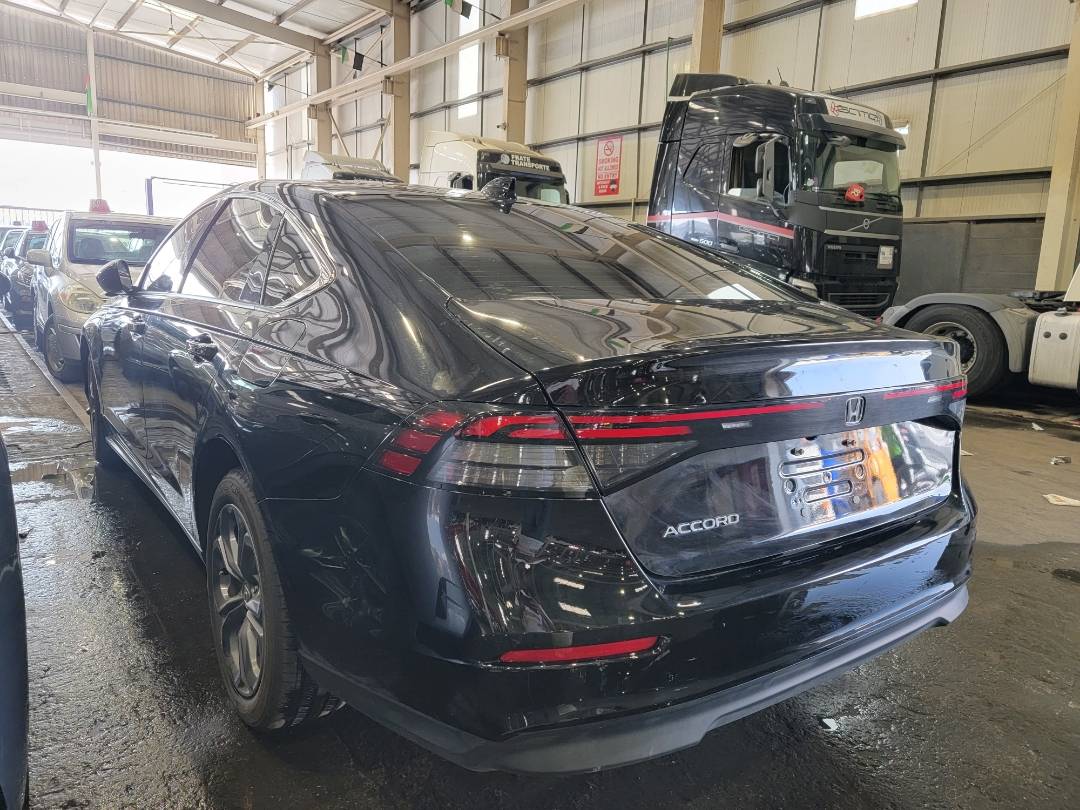 2023 HONDA ACCORD — 18398 KM — Lot F34PA801775 — Main - Marhaba Auctions Used Cars - Image 4