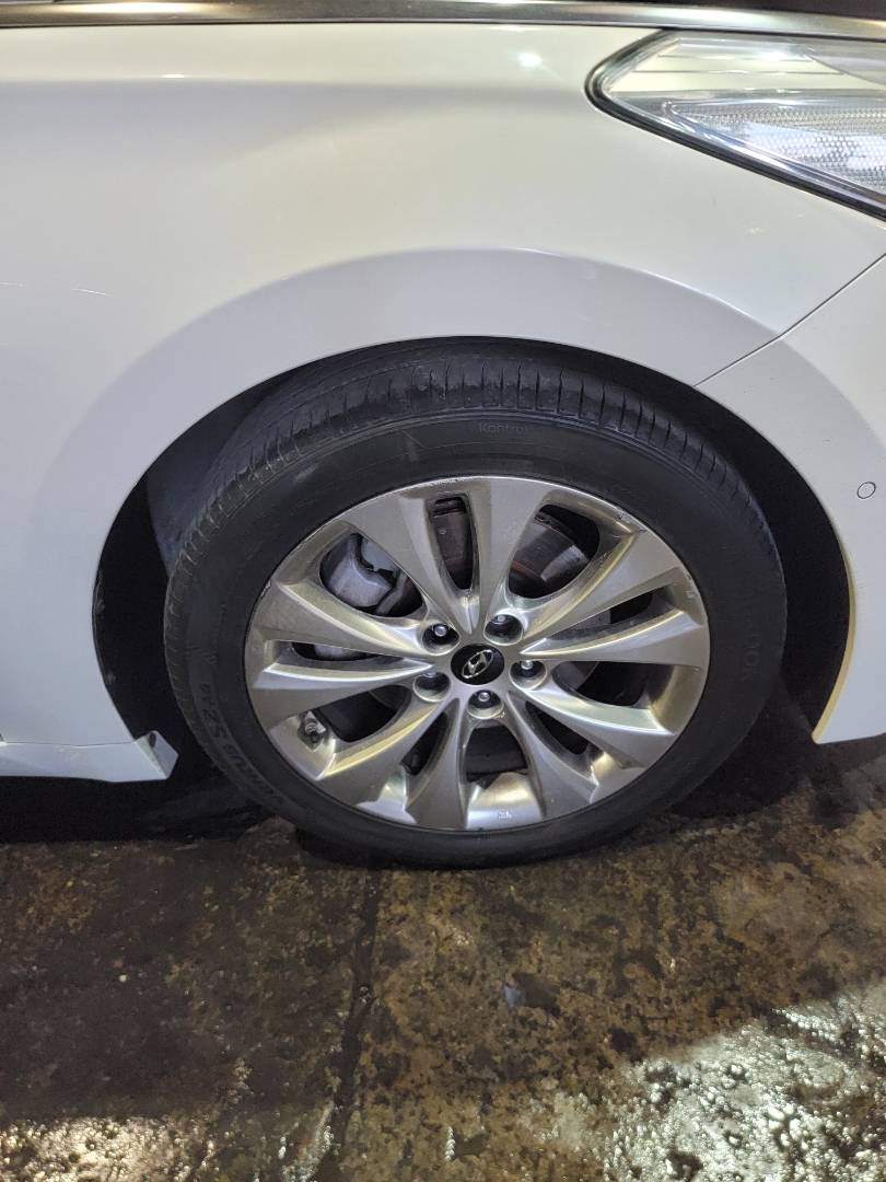 2011 HYUNDAI GRANDEUR — 254766 KM — Lot A009720 — Main - Marhaba Auctions Used Cars - Image 10