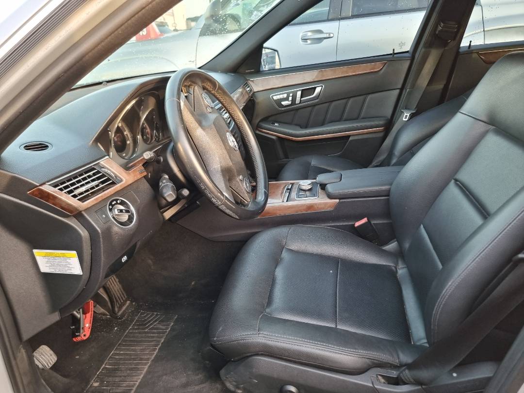 2012 MERCEDES BENZ E 350 — 205335 Miles — Lot A574863 — Souq - Marhaba Auctions Used Cars - Image 8