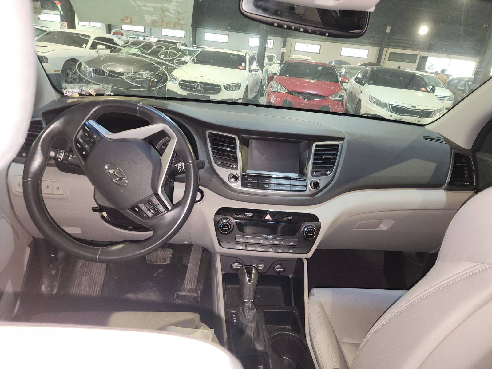 HYUNDAI TUCSON 2018 - Marhaba Auction Used Cars - Image 5