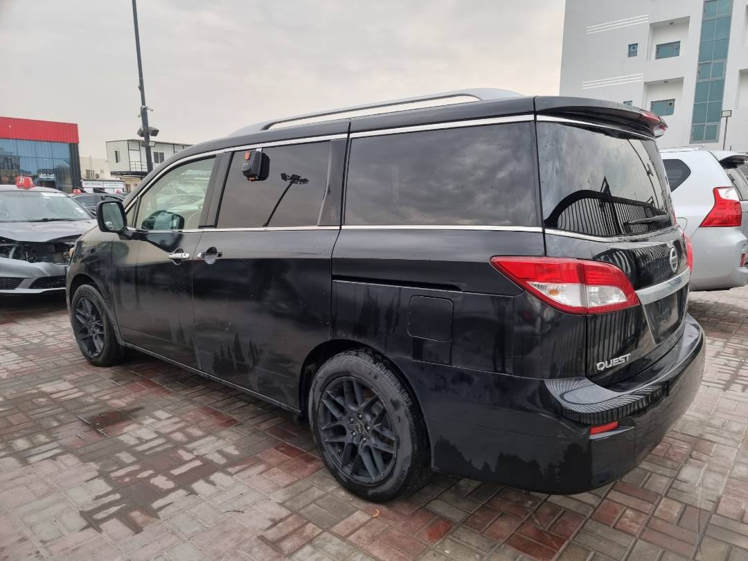 2012 NISSAN QUEST — 183198 Miles — Lot 33152 — Souq - Marhaba Auctions Used Cars - Image 5