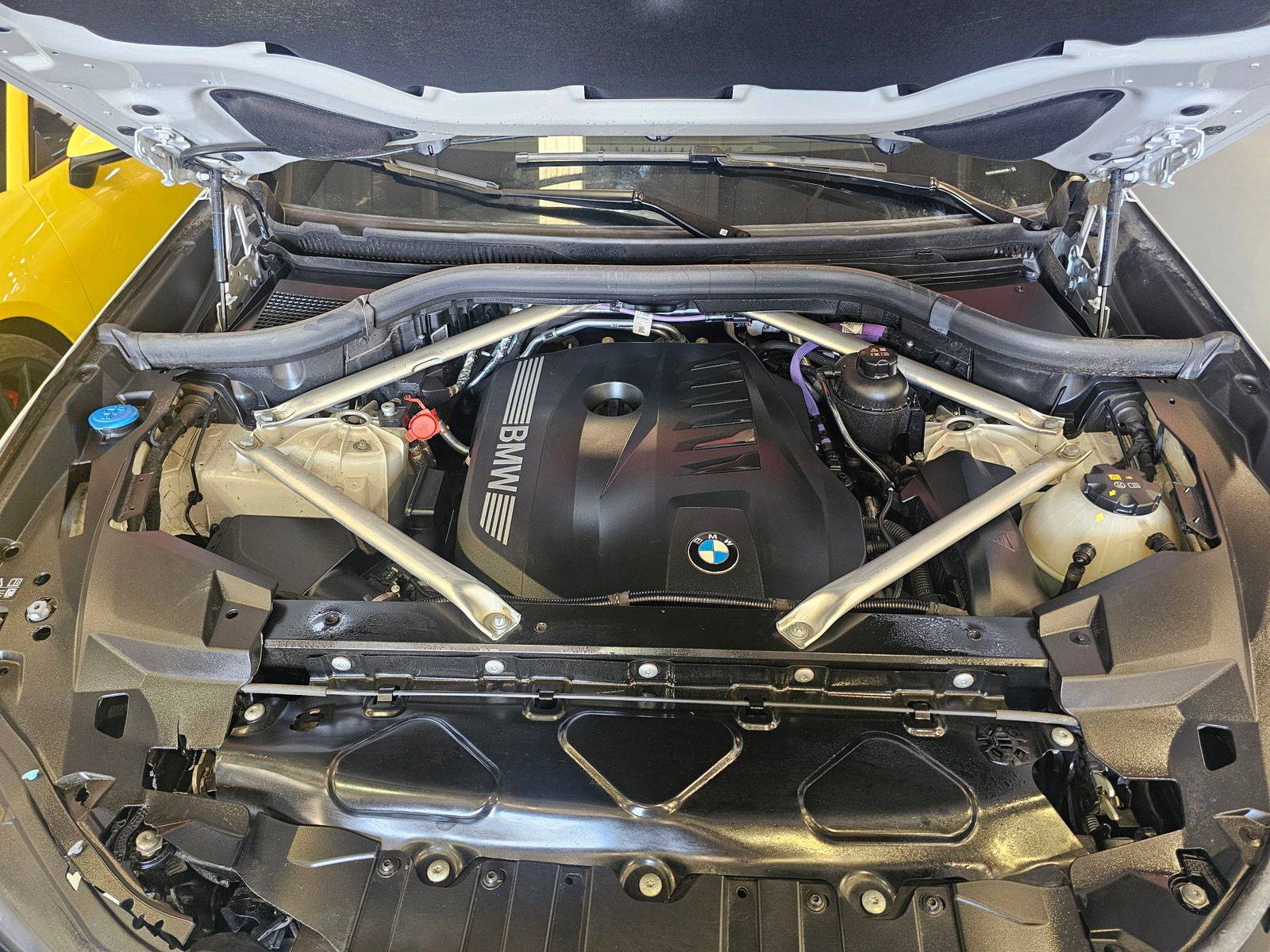 BMW X5 XDRIVE40I 2024 - Marhaba Auction Used Cars - Image 12