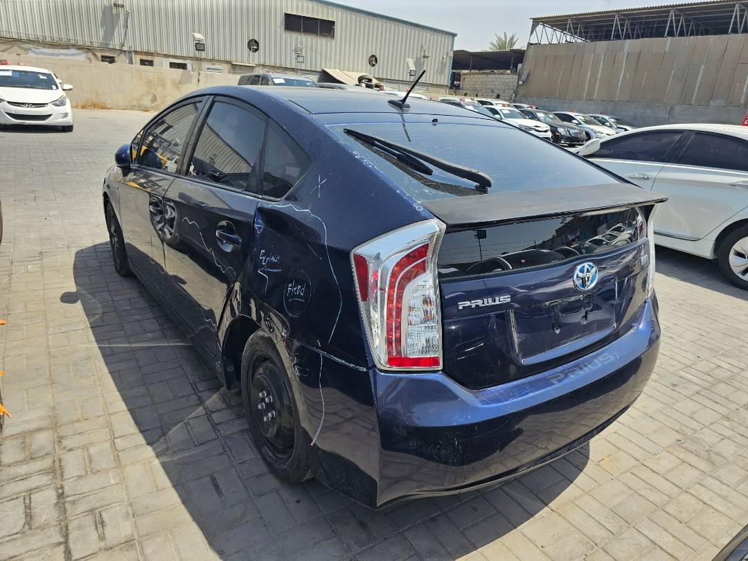 2014 TOYOTA PRIUS — 148626 Miles — Lot 42395989 — Souq - Marhaba Auctions Used Cars - Image 5