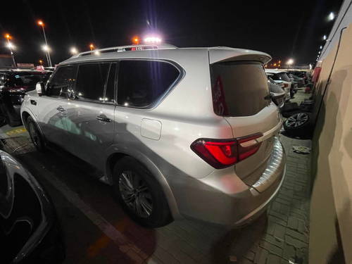 INFINITI QX80