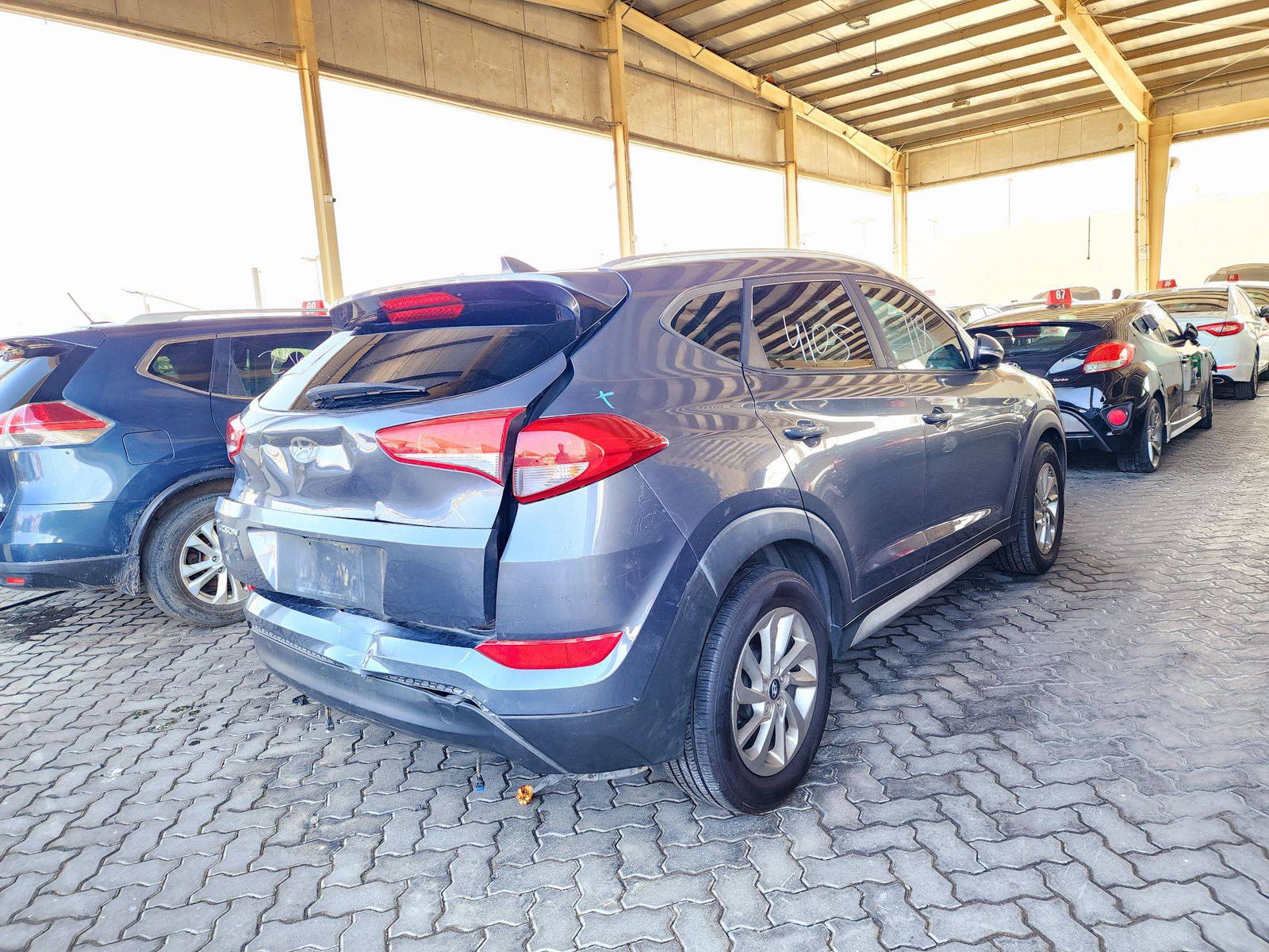 2017 HYUNDAI TUCSON — 124927 Miles — Lot 40524105 — Souq - Marhaba Auctions Used Cars - Image 4