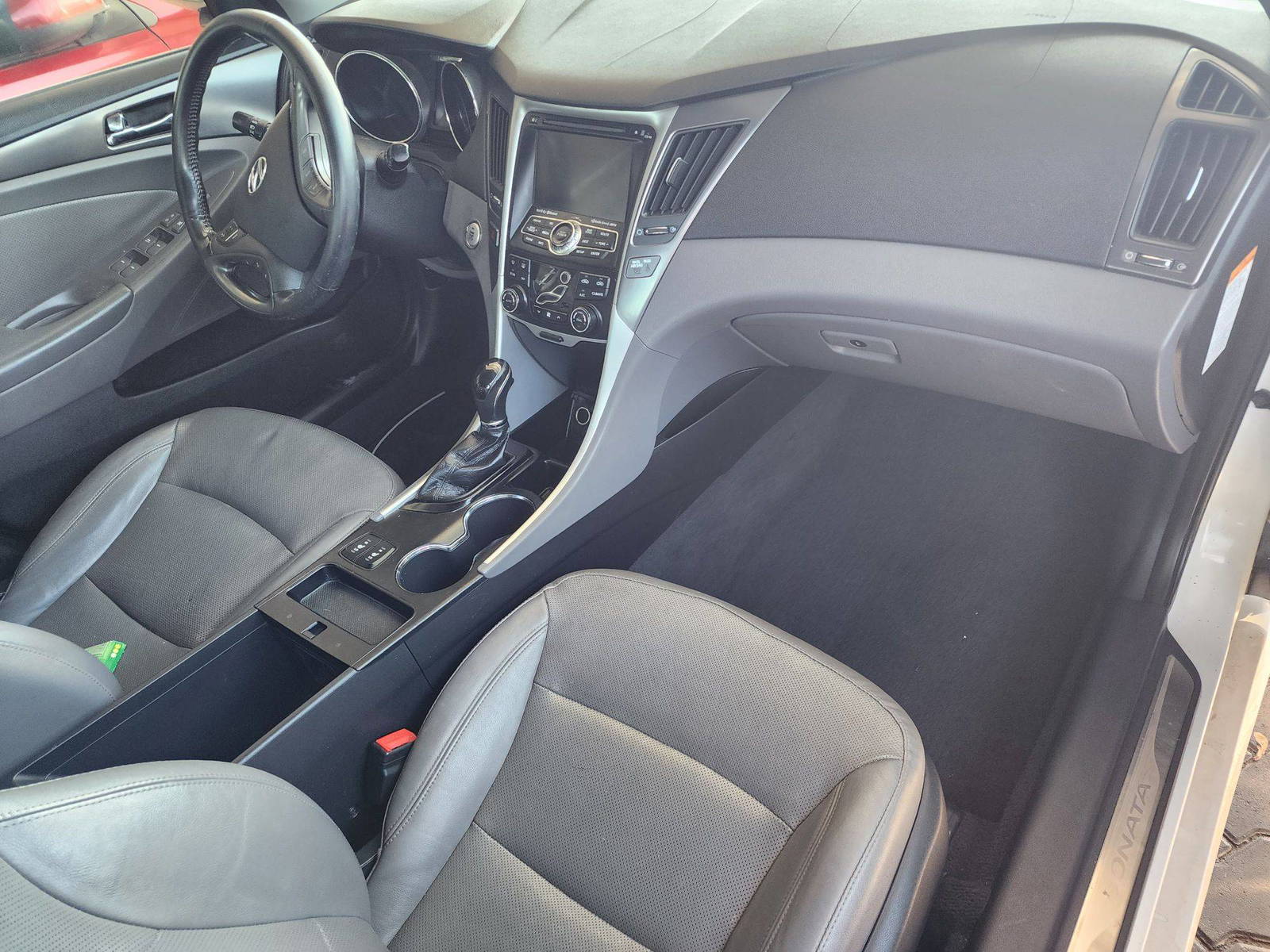 2013 HYUNDAI SONATA — 204348 Miles — Lot 69786733 - Marhaba Auctions Used Cars - Image 6