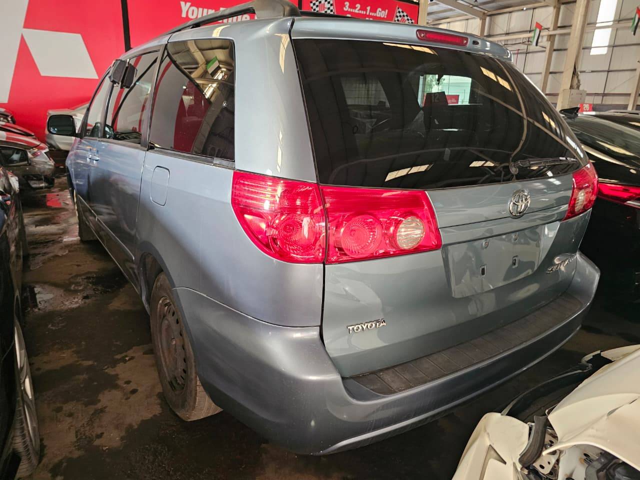 2010 TOYOTA SIENNA — 277138 Miles — Lot 9AS302868 — Main - Marhaba Auctions Used Cars - Image 5