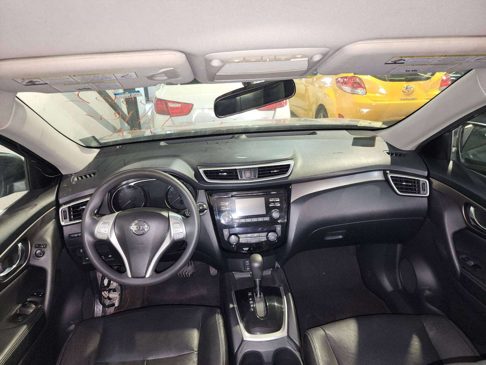 2015 NISSAN ROGUE — 146911 Miles — Lot 43591175 — Al Quoz - Marhaba Auctions Used Cars - Image 8