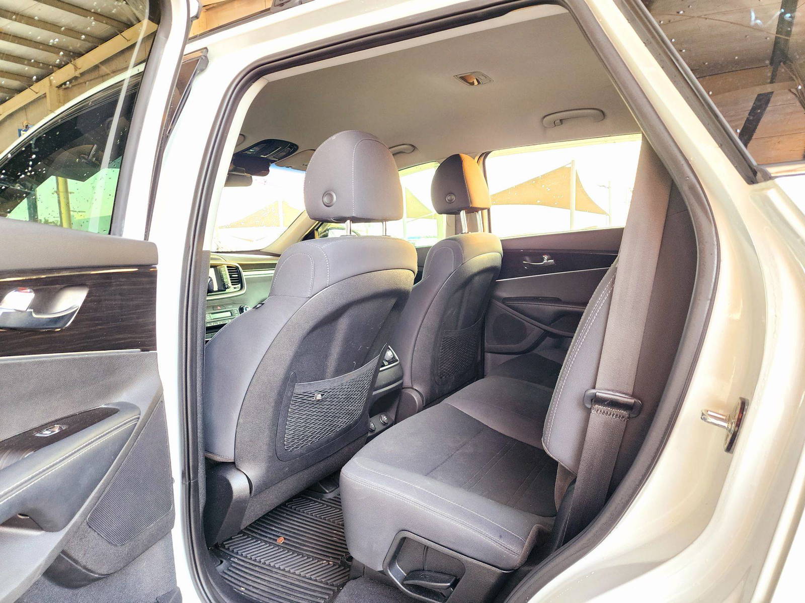 2019 KIA SORENTO — 97579 Miles — Lot 40076714 — Souq - Marhaba Auctions Used Cars - Image 6