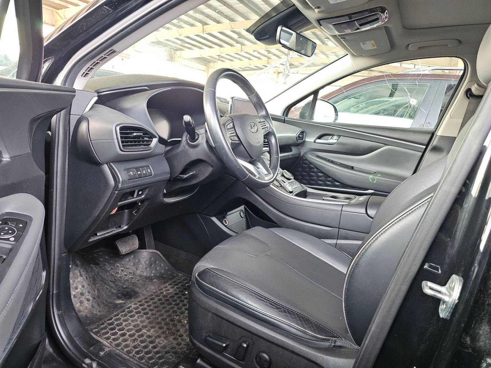 HYUNDAI SANTA FE 2022 - Marhaba Auction Used Cars - Image 9