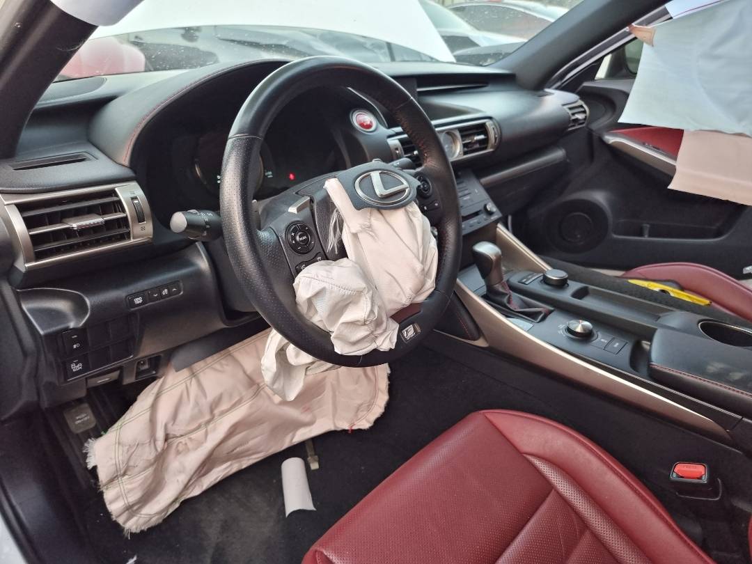2015 LEXUS IS 250 — 135100 Miles — Lot 215487 — Ind. 12 - Marhaba Auctions Used Cars - Image 6