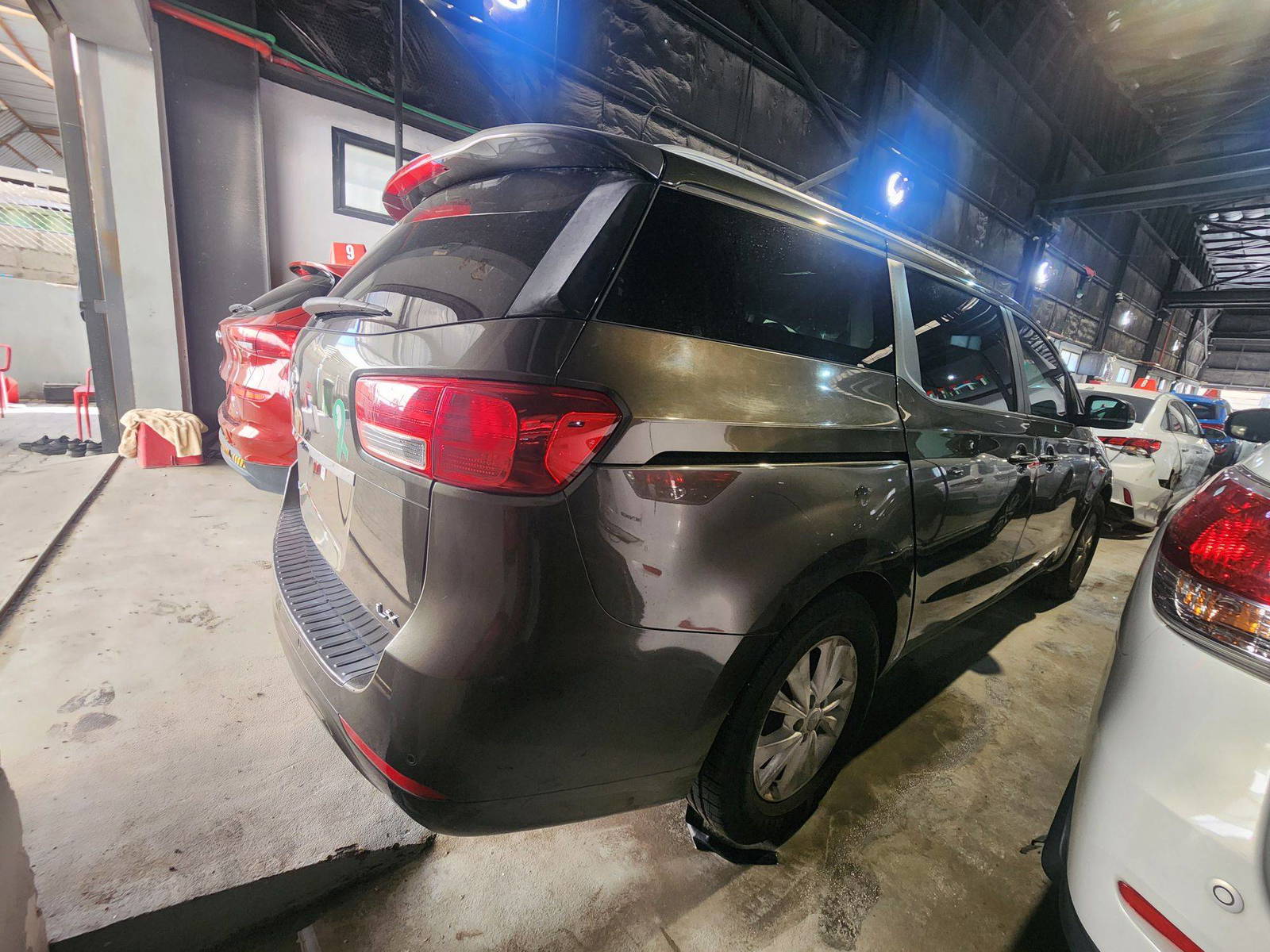 KIA SEDONA 2018 - Marhaba Auction Used Cars - Image 6