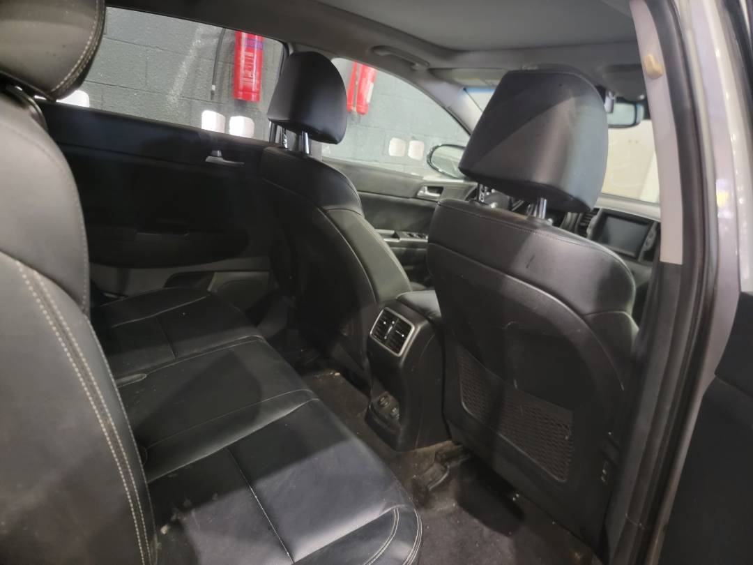 2017 KIA SPORTAGE — 105916 Miles — Lot 44414655 — Souq - Marhaba Auctions Used Cars - Image 9
