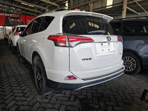 2018 TOYOTA RAV4 for sale at Marhaba Auctions