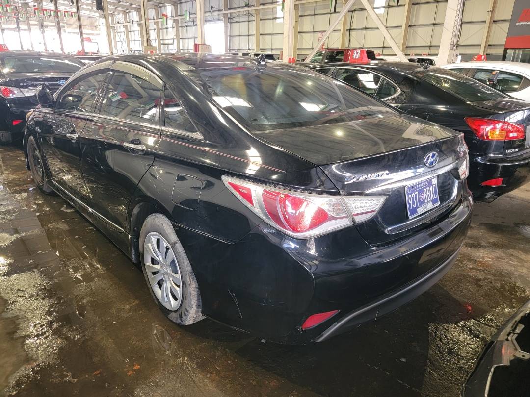 2011 HYUNDAI SONATA — 86817 Miles — Lot 3033004 — Main - Marhaba Auctions Used Cars - Image 3