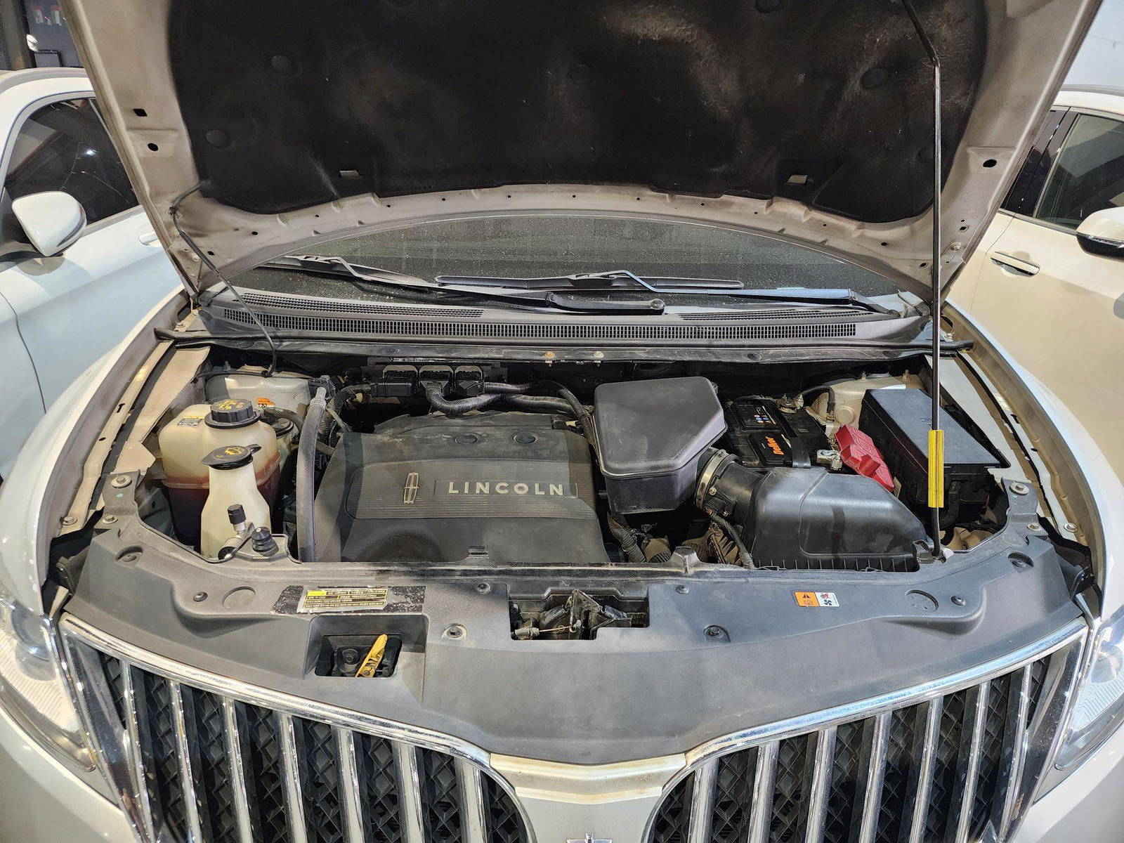 2012 LINCOLN MKX — 305392 KM — Lot L10301 — Main - Marhaba Auctions Used Cars - Image 12