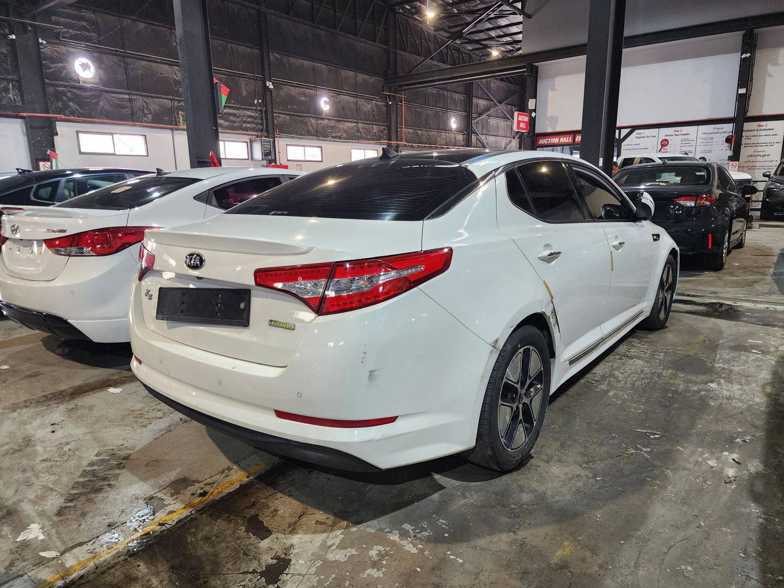 2013 KIA K5 — 230463 KM — Lot A021036 — Souq - Marhaba Auctions Used Cars - Image 4