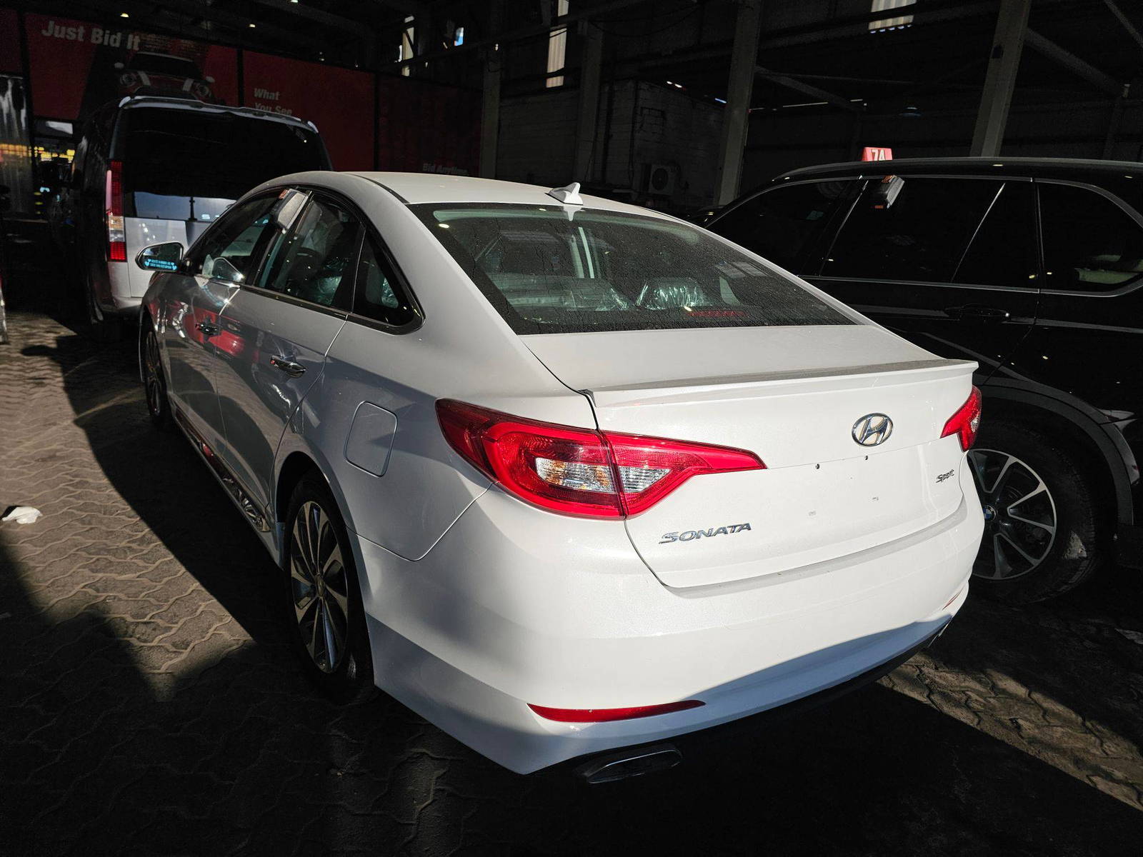2017 HYUNDAI SONATA SPORT — 161745 Miles — Lot HH570619 — Souq - Marhaba Auctions Used Cars - Image 6